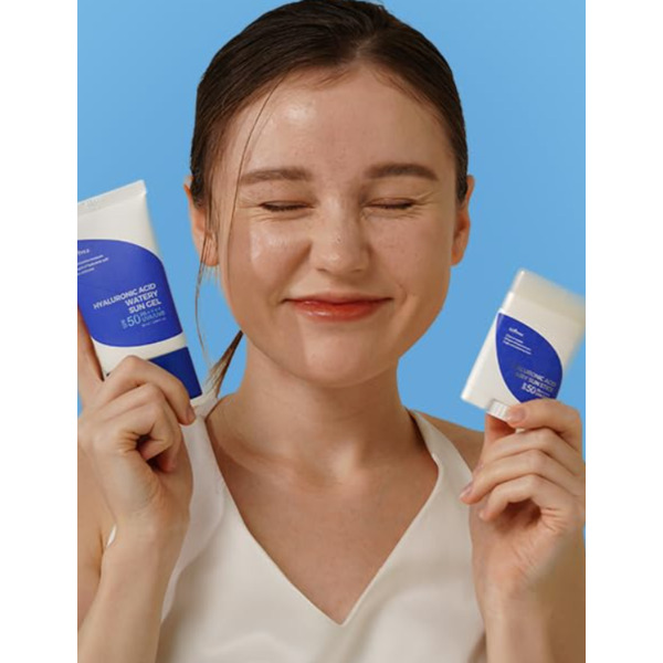 Зволожувальний мінеральний сонцезахисний крем IsNtree Hyaluronic Acid Natural Sun Cream SPF50+ PA++++ 50 мл Зображення