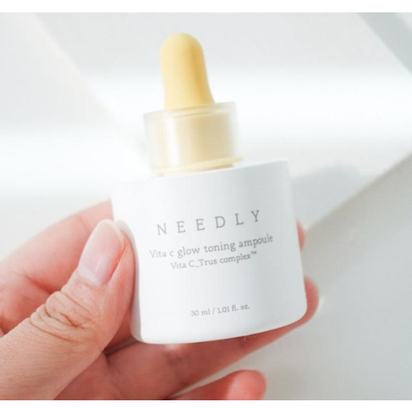 Тонізувальна сироватка з вітаміном C для сяйва шкіри Needly Vita C glow toning ampoule 30 мл Зображення