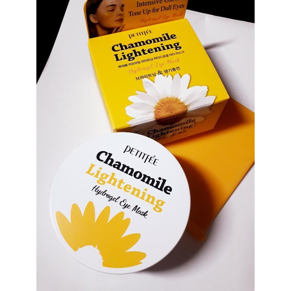Осветляющие патчи для глаз с экстрактом ромашки Petitfee & Koelf Chamomile Lightening Hydrogel Eye Mask Изображение