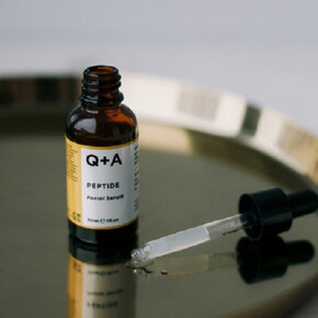 Пептидная сыворотка для лица Q+A Peptide Facial Serum 30 мл Изображение