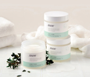 Отшелушивающие пады для лица RNW PEELING TONER PAD MILD 60 шт Изображение