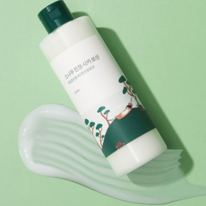Лосьон с экстрактами сосны и центеллы для проблемной кожи Round Lab Pine Calming Cica Lotion 250 мл Изображение