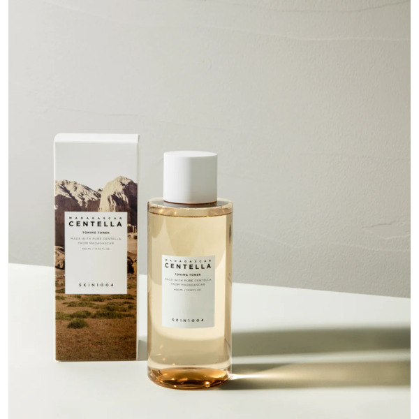 Увлажняющий тонер с центеллой и гиалуроновой кислотой SKIN1004 Madagascar Centella Toning Toner 400 мл Изображение